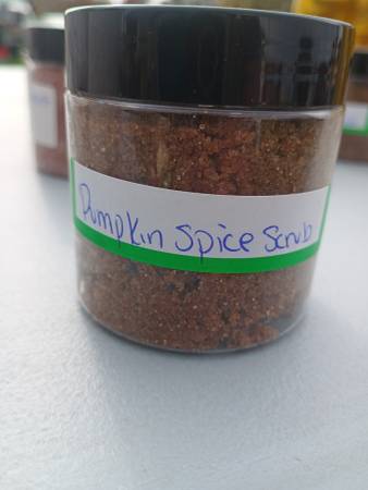 Pumpkin spice body scrub 1