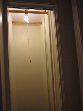 $1,650 11/1 Coolidge Corner Studio--HT/HW Incl-Full Kitchen Big Room No Fee (Coolidge Corner)63863244238339123