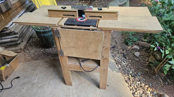 Router table 1
