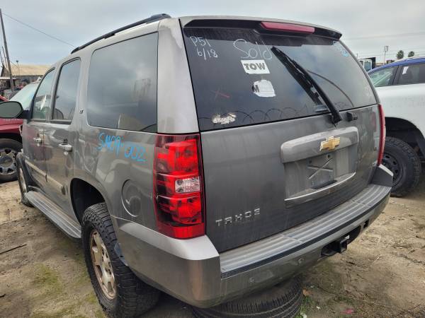 2007 CHEVY TAHOE (PARTING OUT) 1
