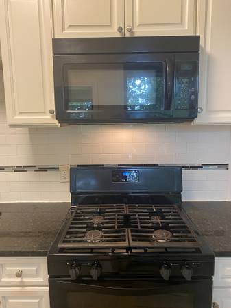 $2,600 / 2br - 🏡Available Now!! $2,600 / 2Bedroom / 97 Elm Hill Ave #5 (Dorchester)63699392866563121