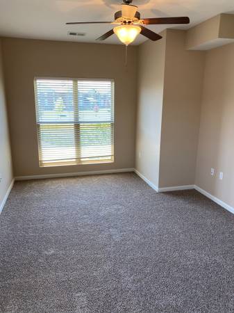 $1,260 / 1br - 805ft2 - ¡Comunidad amigable con mascotas con parque para perros!63681732820227124