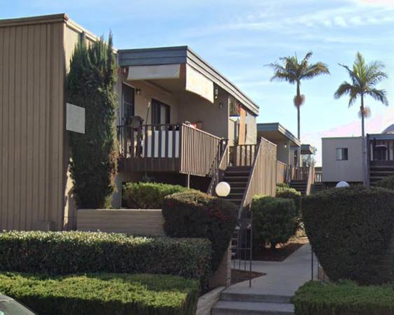 $2,050 / 1br - Right by San Diego State University, Courtyard - One Bedroom (Peach Avenue / El Cajon)64037046321027124