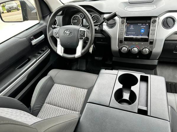 2014 Toyota Tundra CrewMax - Photo 12