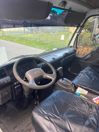 2000 GMC 16ft - Photo 7