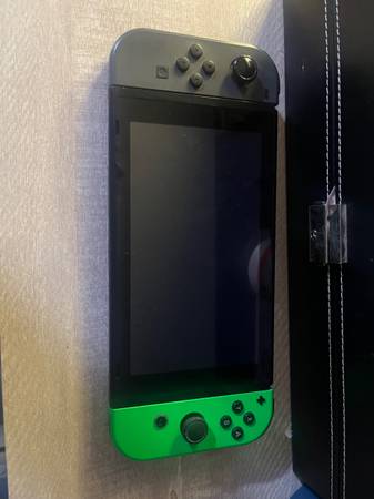 Used Nintendo Switch 1