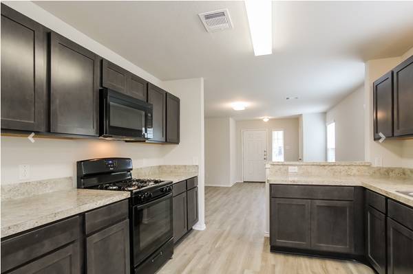 $1,875 / 3br - 1687ft2 - 1 Month Free  - Ft Worth (ft worth)63796327218049121