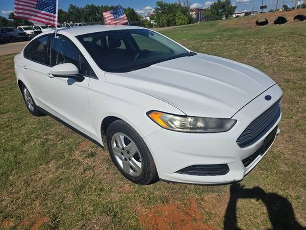 2013 Ford Fusion 1OWNER 2.5L RUNS&DRIVES GREAT A/C COLD GOOD TIRES    1