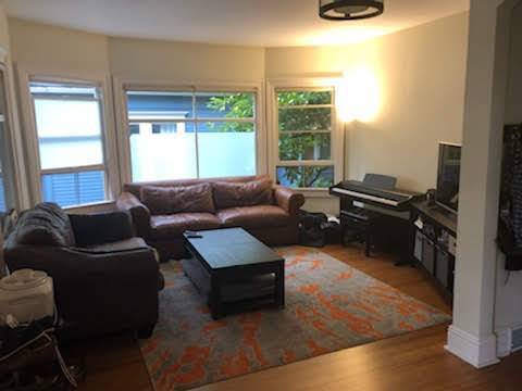 $1,250 / 1br - Room available in nice Cap Hill home | $1250/mo (Seattle)63944964942083122