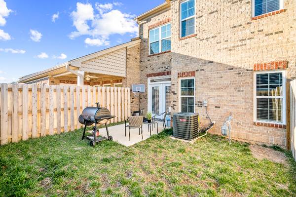 $1850.00 / 2br - 1791ft2 - Cozy 2 Bed Townhouse in Gibsonville | 2.5 Baths | Available 09/04/202564027273444994124