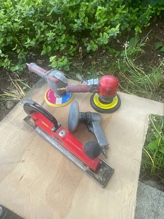 AUTO BODY & MECHANIC TOOLS 1