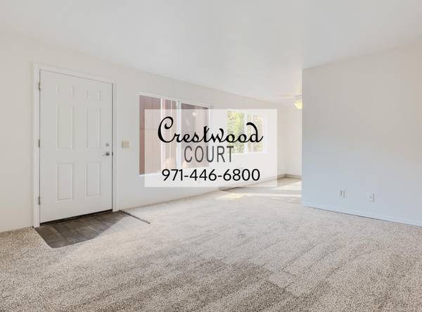 $1,400 / 2br - Pets Welcome in a Two Bed + Popular Nature Area - Extra Closet Space (Portland)63914739595138120