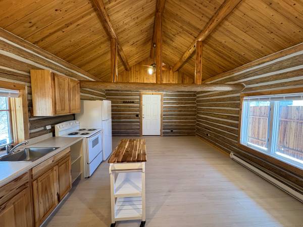 $1,250 Impecable, Privado, Estudio Remodelado (Florence, MT)63656975550339122
