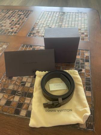 Authentic Men’s Louis Vuitton Belt 1