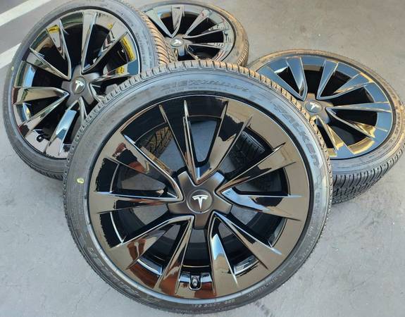 19” Tesla Model 3 Gloss Black OEM wheels and tires 1