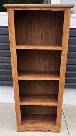 Solid oak 4 shelf bookcase 1
