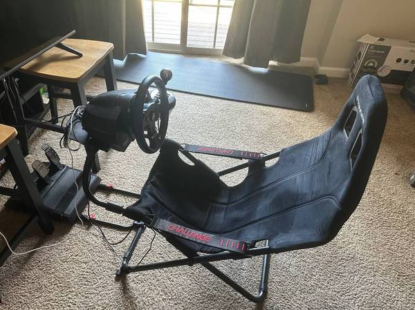 Sim Racing Setup - Thrustmaster T150 Pro TH8A Shifter Playseat Challen 1