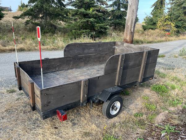 Small Flatbed Utility Trailer w/title 1