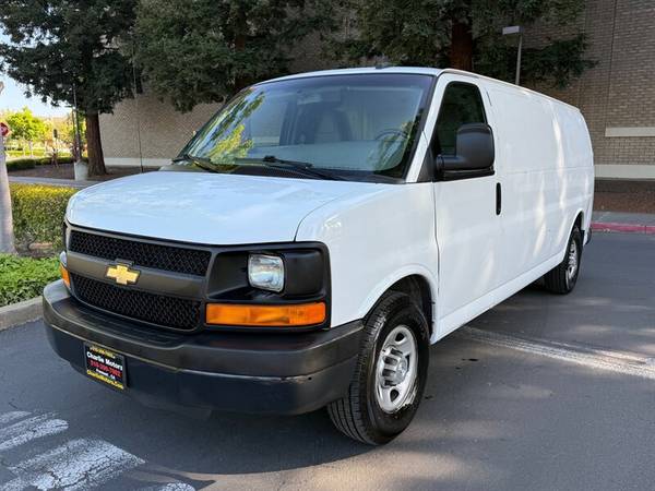 2016 CHEVROLET EXPRESS 3500 - $13,950636226977053471215