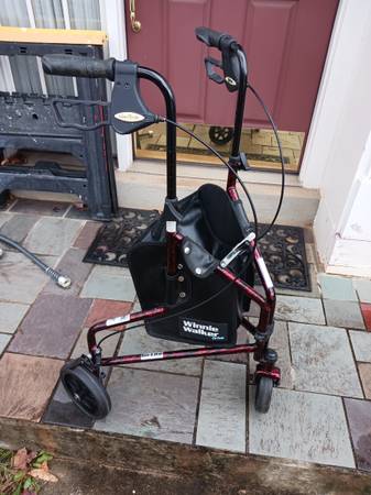 Drive Go-Lite Three Wheel Rollator Walker 1