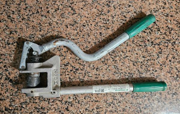 Greenlee 710 1-11/32" Manual Metal Stud Punch Tool with Aluminum Head 1