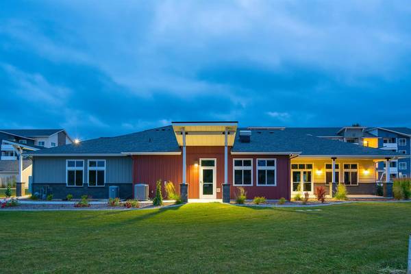 $2,039 / 2br - 954ft2 - Your haven of comfort: 2 BR, 2 BA, 954 Sq Ft homes. (Auburn)63688314418817124