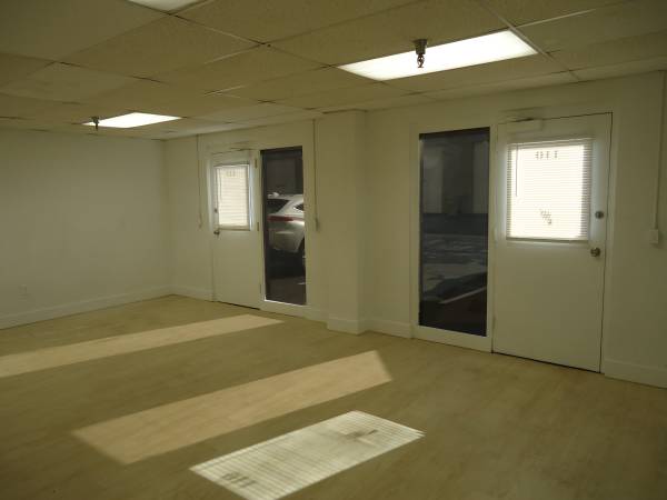 $3,550 / 2500ft2 - 2500 SF (hasta 5000 SF) almacén/oficina en Park 219 - ¡un mes gratis! (Hillsboro)63777140249601122