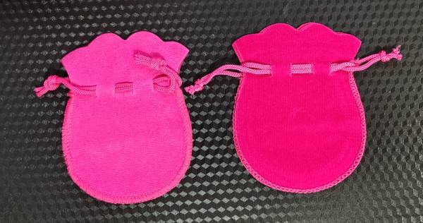 Pink / Fuchsia Jewelry Drawstring Velvet Bags 1