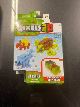 Qixels 3D 300 cubes New 1