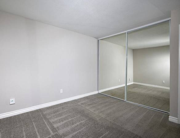 $2,200 / 1br - Oceanside Blvd - Serene One Bed - Onsite Carport & Garage Option (Oceanside)64037044825091122