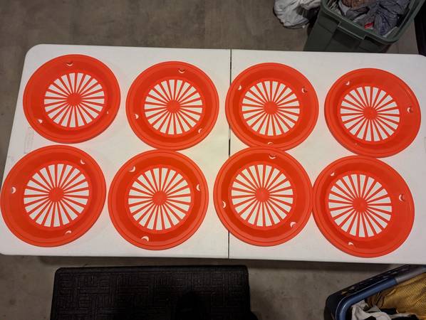 Paper Plate Holders 8 plates $1 1