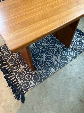Nice Teak Lamp table - $150 (Lakeway)63435781094275123