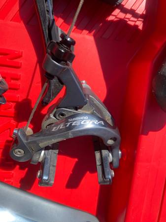 Conjunto Shimano Ultegra 6800 de 11 velocidades - $350 (Hayward / Castro Valley)63439901111681124