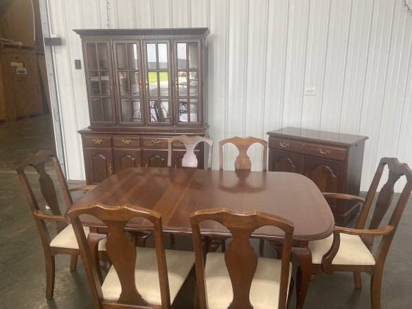 Dining Room Set 1