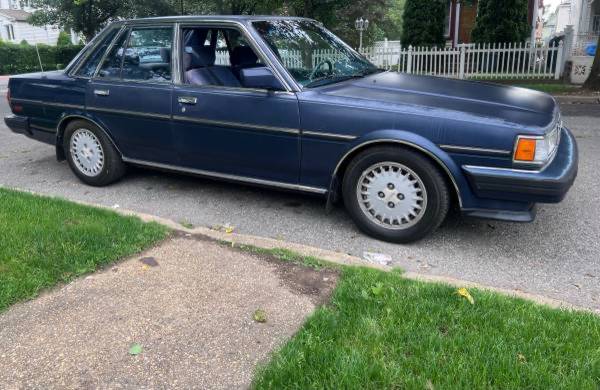 1987 Toyota Cressida - $5,200 (Queens Village)63470615879425120