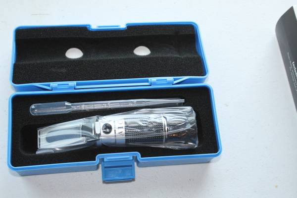 Portable Optical Refractometer - NEW IN BOX 1