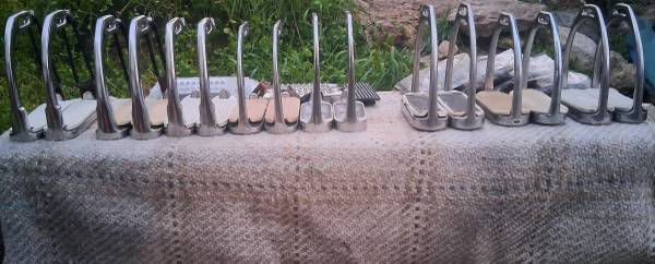 ENGLISH STIRRUPS & PADS & INSERTS 1