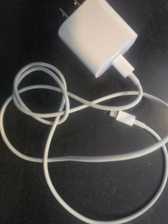 iPhone SE negro (3.ª generación), casi sin usar - $300 (Society Hill)63443027385987122