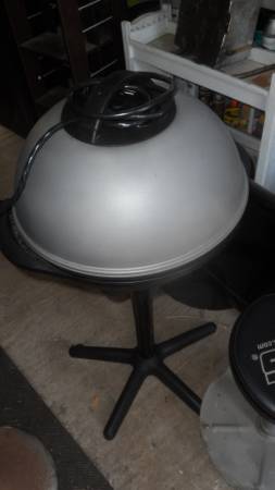 George Foreman Indoor/Outdoor Electric Grill Works Great! Clean! 1