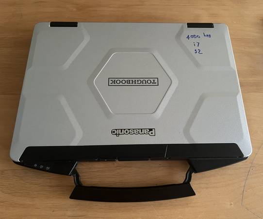 Strong Panasonic Toughbook Laptop - 2 x Batteries 1