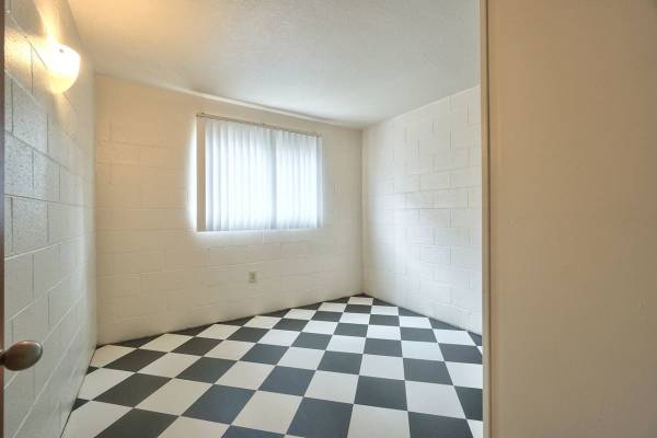 $1,099 / 1br - 600ft2 - 🚀 1BRs Come & Go at Light Speed — Stay Logged In! 💫 (500 East 13th Street, Vancouver, WA)63956925062403120