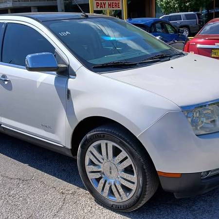 In House Financing!! No Credit?? No Problem!! - $2,000 (Central Austin)63470065088259121