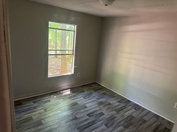 $850.00 / 1br - Unit B-163843421256835123