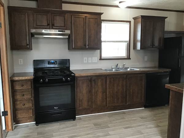 $1,099 / 3br - 1056ft2 - Brookside Manor-Apply Today! (Goshen)63935708908674121