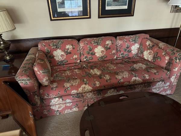 free couch 1