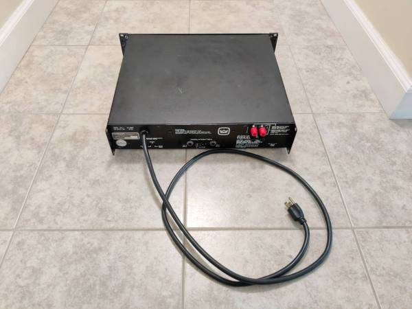 Crown Power Base 1 Amplifier EXCELLENT CONDITION - $200 (Torrance)63471471216003122