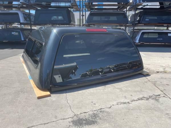 Chevy Silverado/GMC 5.8ft (14-18) SNUGtop Sport Hi Liner CAMPER SHELL 1