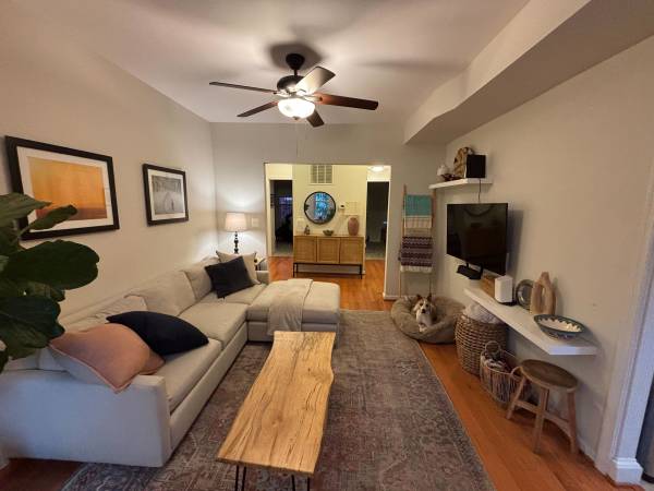 $2,300 / 2br - 800ft2 - Great two bedroom in DC - walk to Union Market, H St, Cap Hill (Trinidad)63896392553986120