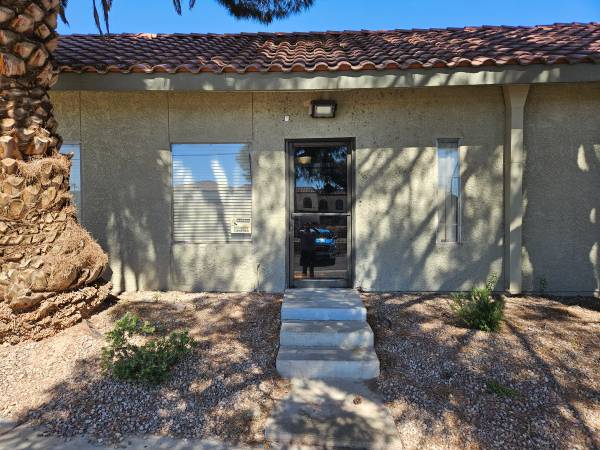 Private Entry Office – Parking Available 1