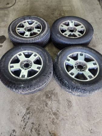 6x5.5 Wheels W/ Nice Tires 275/65/18 1